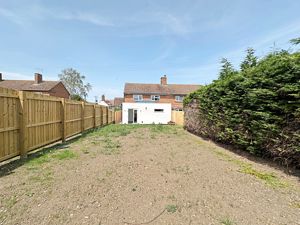 Rear- click for photo gallery